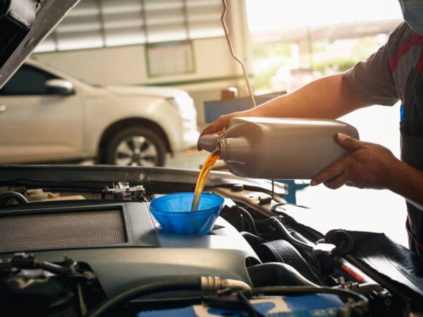 Why Should I Choose Oil Change Services?