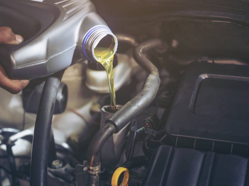 Get the Best Oil Change Near Me Now Open in Southeastern Michigan