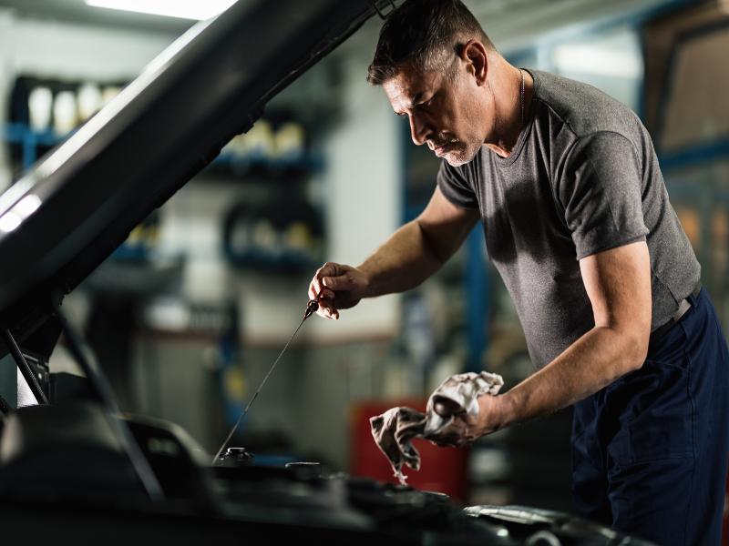 Who Offers Oil Change Services & Tire Rotation in Clarkston, MI?
