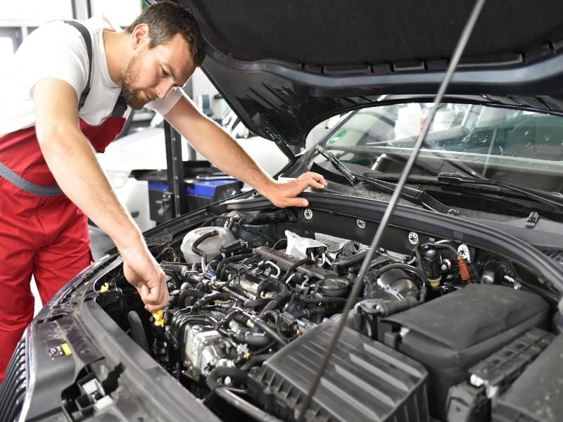 Can I Get in at the Best Oil Change Near Me Now Open in Warren, MI?