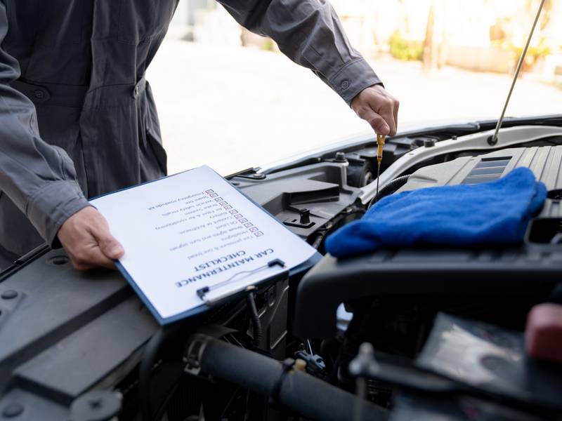 Professional Oil Change Services: More Than Just a Fluid Swap