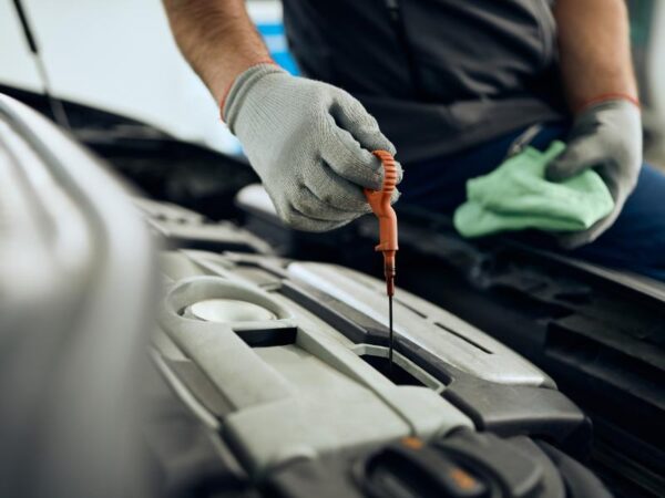 Where to Get a Quick Oil Change in Dearborn, MI Without Sacrificing Quality