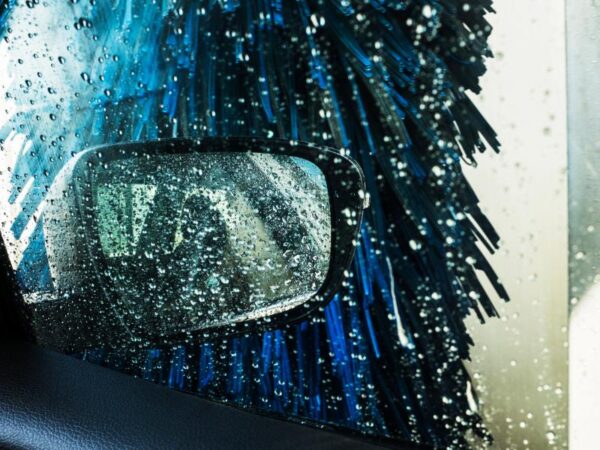 How Michigan Road Grime Sends Sterling Heights, MI Drivers Looking for a Car Wash